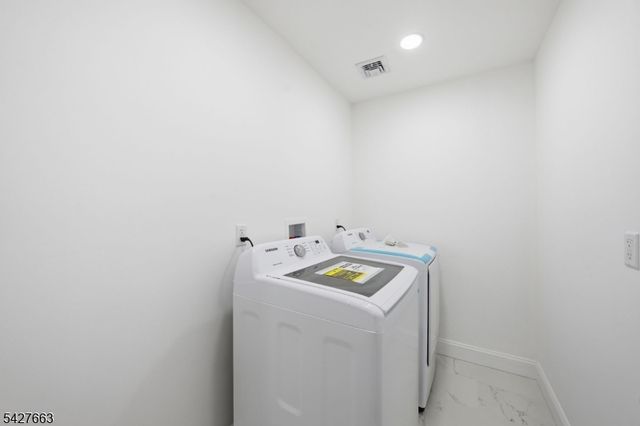 949 Edwin St, North Brunswick Twp., NJ 08902