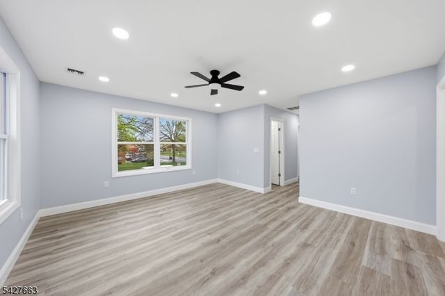 949 Edwin St, North Brunswick Twp., NJ 08902