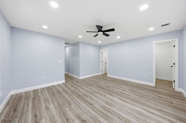 949 Edwin St, North Brunswick Twp., NJ 08902