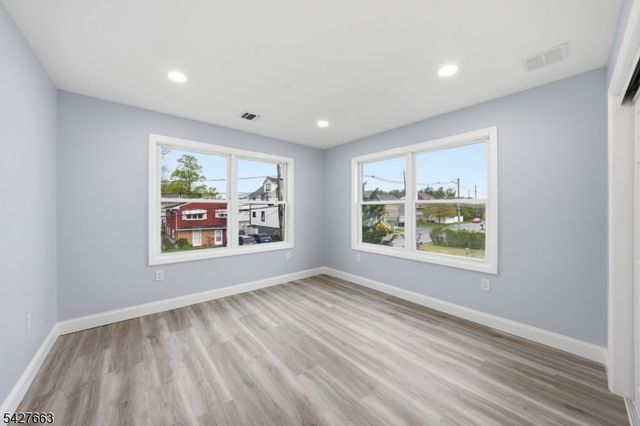 949 Edwin St, North Brunswick Twp., NJ 08902