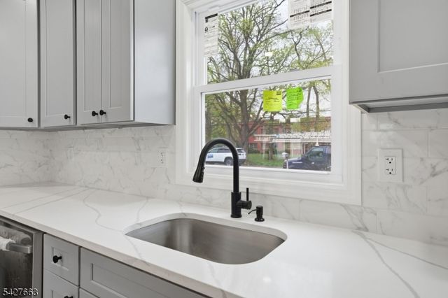 949 Edwin St, North Brunswick Twp., NJ 08902