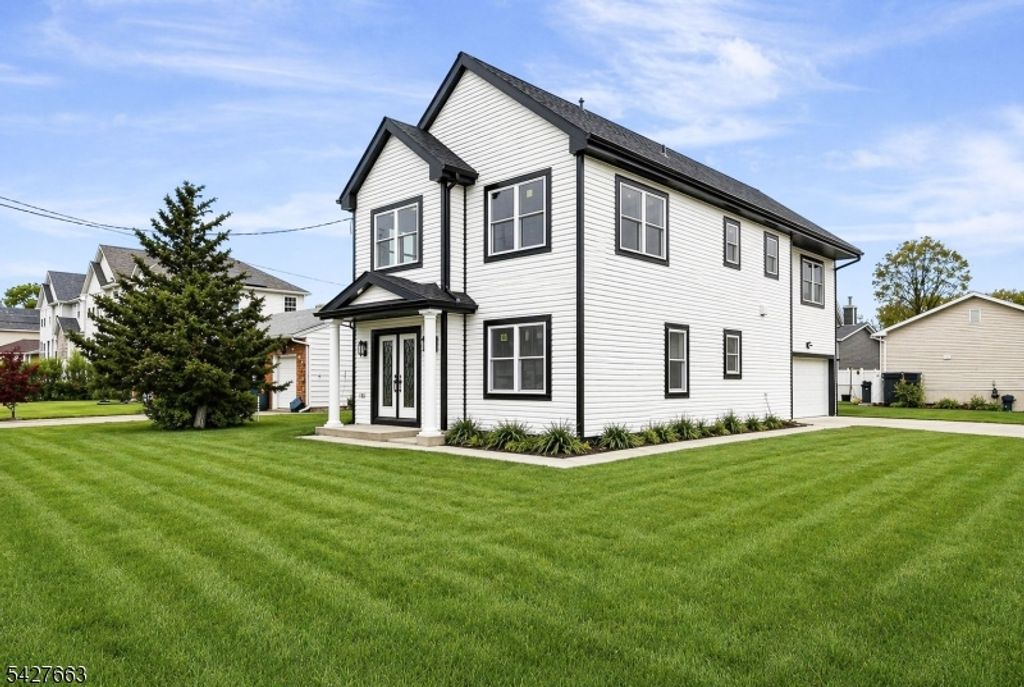 949 Edwin St, North Brunswick Twp., NJ 08902