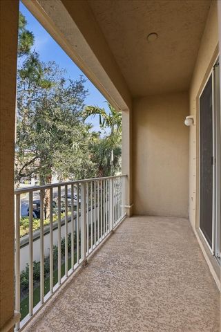 4851 Bonsai Circle 215, Palm Beach Gardens, FL 33418