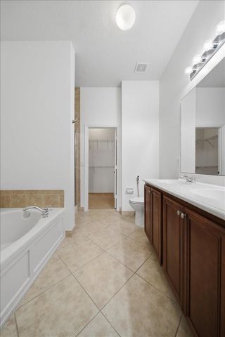 4851 Bonsai Circle 215, Palm Beach Gardens, FL 33418