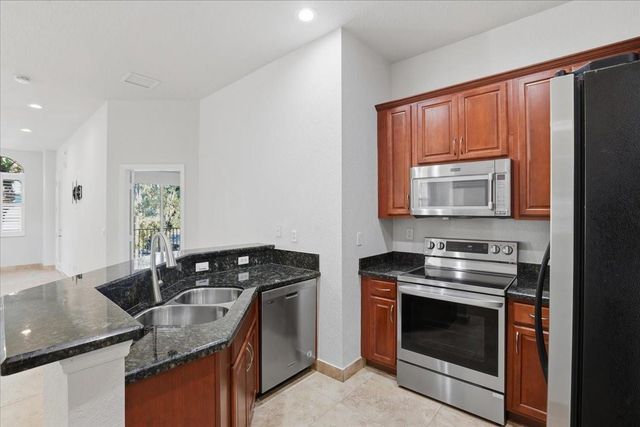 4851 Bonsai Circle 215, Palm Beach Gardens, FL 33418