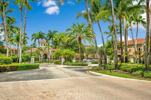 4851 Bonsai Circle 215, Palm Beach Gardens, FL 33418