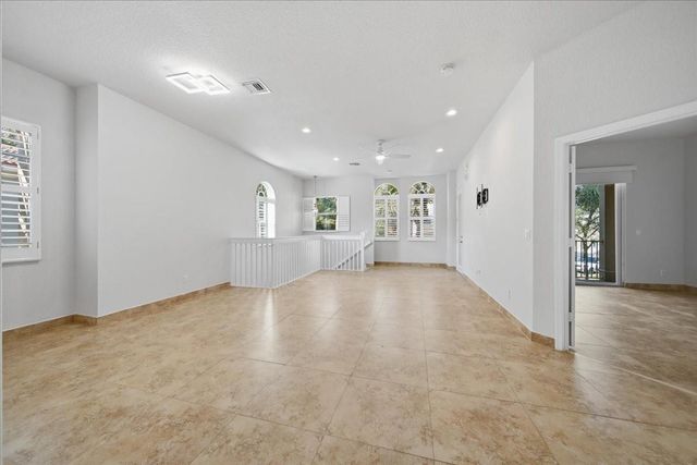 4851 Bonsai Circle 215, Palm Beach Gardens, FL 33418