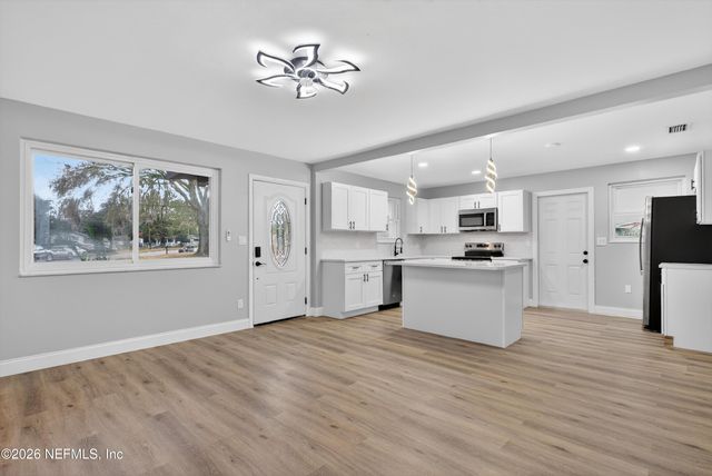4725 TANGO Lane, Jacksonville, FL 32210