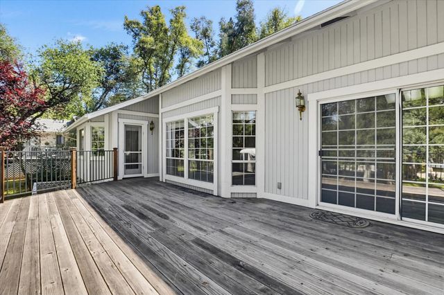 20689 Chaparral Cir, Penn Valley, CA 95946