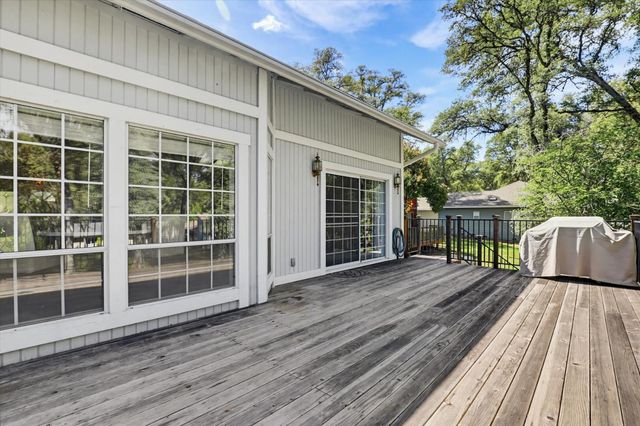 20689 Chaparral Cir, Penn Valley, CA 95946
