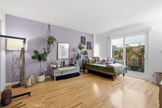 206 Portland Avenue, Huntington Beach, CA 92648