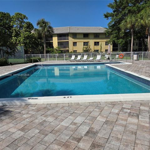 8905 NW 28th Dr B, Coral Springs, FL 33065