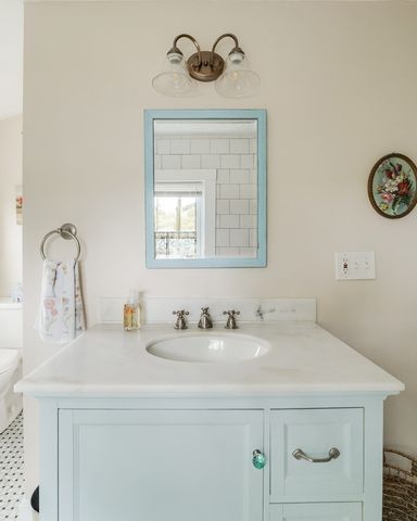 12 Butler St, Medford, MA 02155