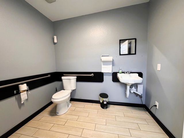 1721 N Edwards Ave., Mt Pleasant, TX 75455