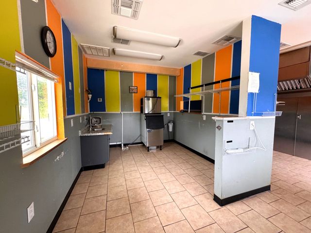 1721 N Edwards Ave., Mt Pleasant, TX 75455