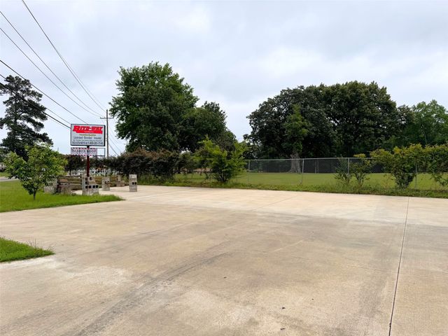 1721 N Edwards Ave., Mt Pleasant, TX 75455