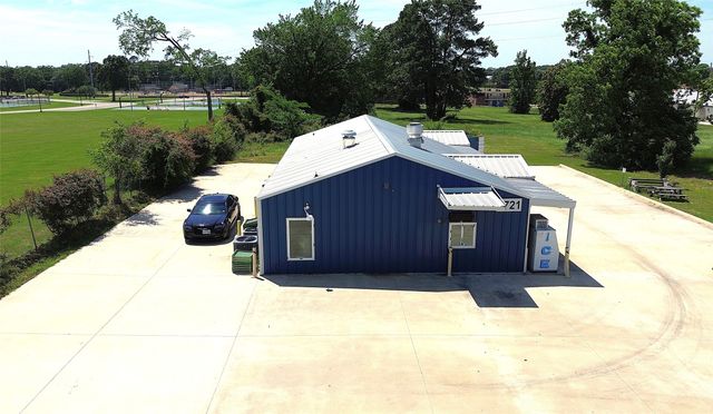 1721 N Edwards Ave., Mt Pleasant, TX 75455