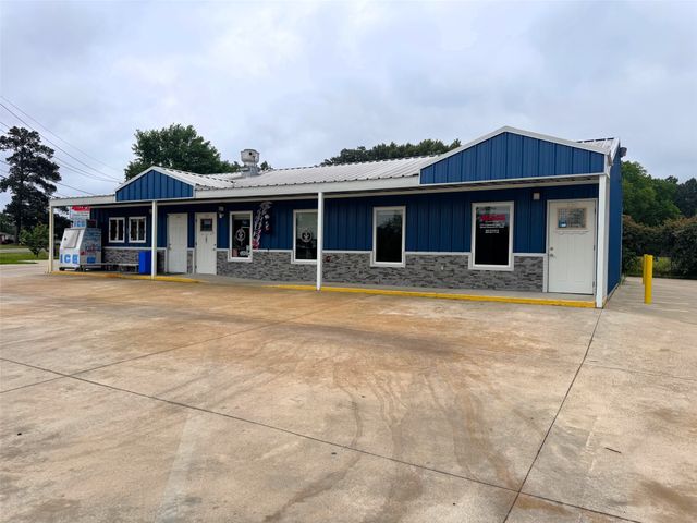 1721 N Edwards Ave., Mt Pleasant, TX 75455