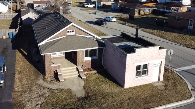 1900 N Center Street, Crest Hill, IL 60403