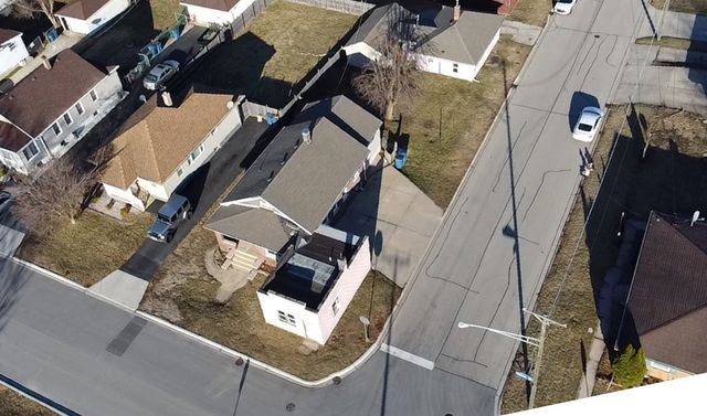 1900 N Center Street, Crest Hill, IL 60403