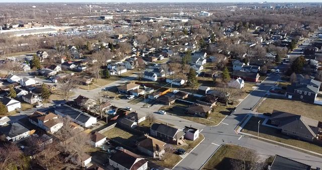 1900 N Center Street, Crest Hill, IL 60403