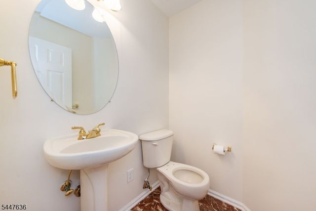 146 Summit Rdg, Pompton Lakes Boro, NJ 07442