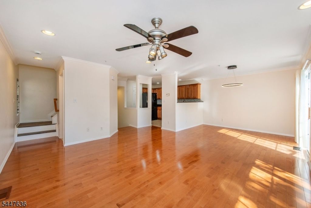 146 Summit Rdg, Pompton Lakes Boro, NJ 07442 — photo 2