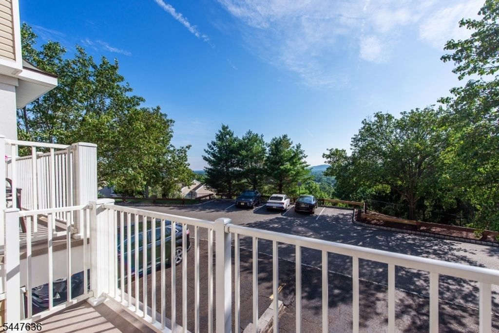 146 Summit Rdg, Pompton Lakes Boro, NJ 07442 — photo 11
