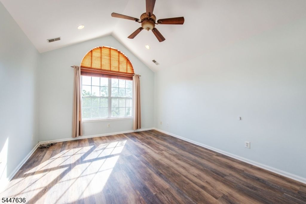 146 Summit Rdg, Pompton Lakes Boro, NJ 07442 — photo 14