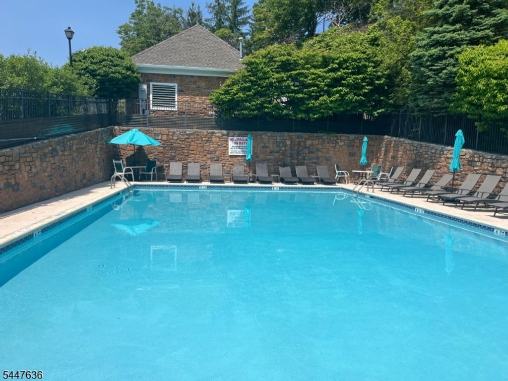 146 Summit Rdg, Pompton Lakes Boro, NJ 07442 — photo 25