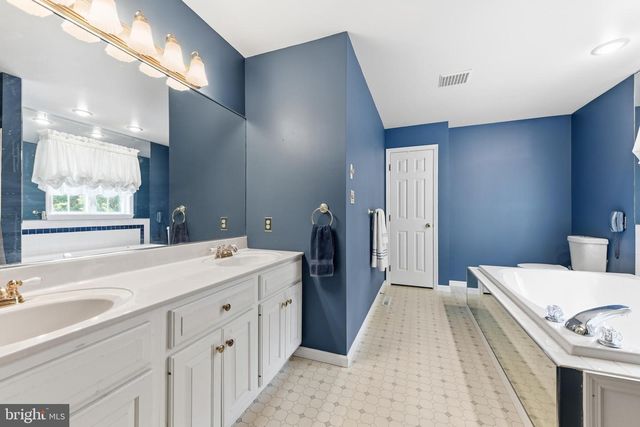 9 SYCAMORE DR, Reading, PA 19606