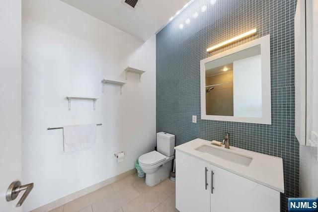 50 Dey Street 426, Jersey City, NJ 07306