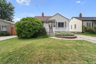 19304 Connecticut Street, Roseville, MI 48066