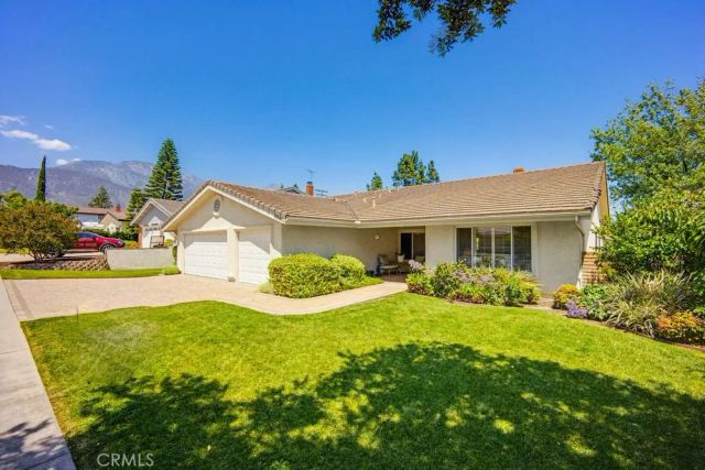 2040 N Albright Avenue, Upland, CA 91784