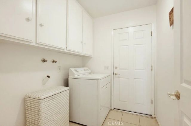 2040 N Albright Avenue, Upland, CA 91784