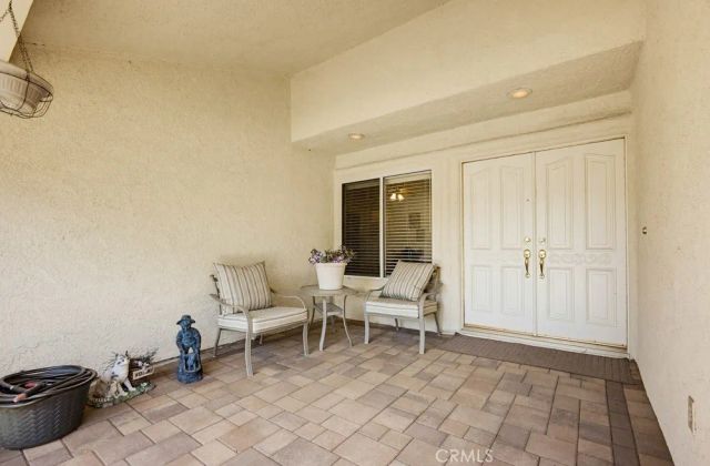 2040 N Albright Avenue, Upland, CA 91784