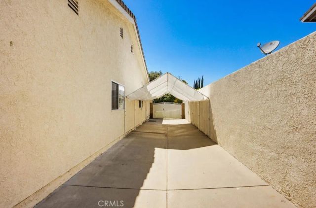 2040 N Albright Avenue, Upland, CA 91784