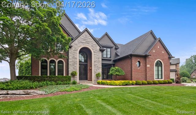10993 Stoney Point Drive, South Lyon, MI 48178