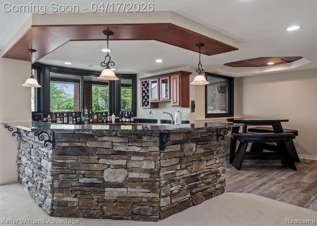 10993 Stoney Point Drive, South Lyon, MI 48178