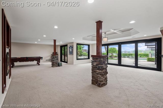 10993 Stoney Point Drive, South Lyon, MI 48178