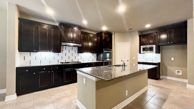 1907 Roaring Fork, San Antonio, TX 78260