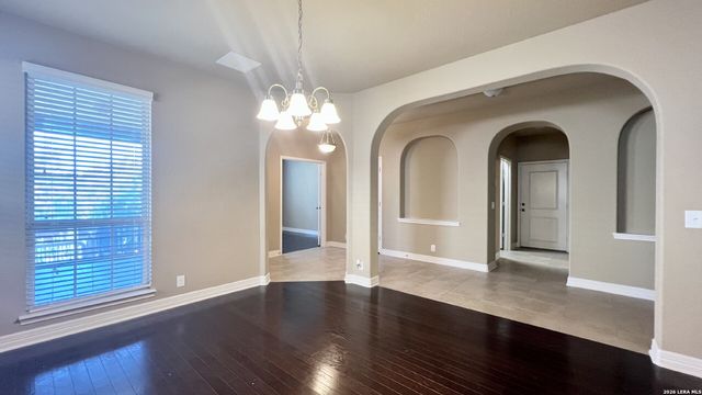 1907 Roaring Fork, San Antonio, TX 78260