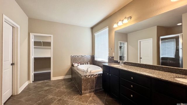 1907 Roaring Fork, San Antonio, TX 78260