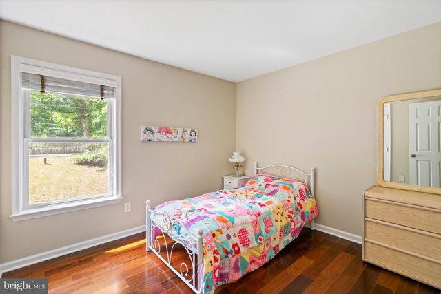 8394 COBB RD, Manassas, VA 20112