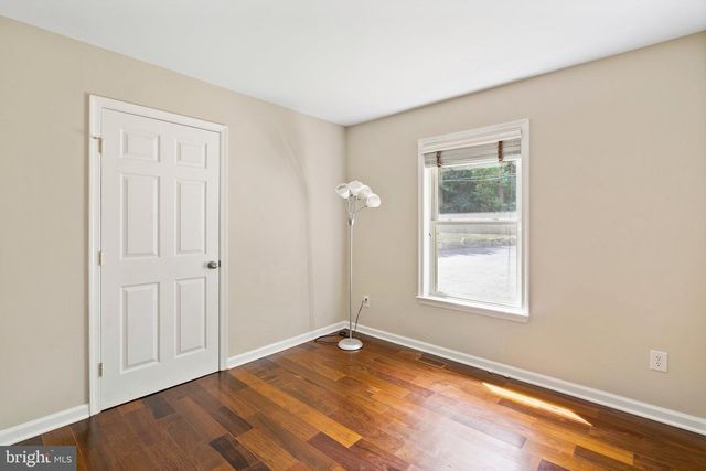 8394 COBB RD, Manassas, VA 20112