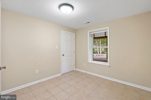 8394 COBB RD, Manassas, VA 20112
