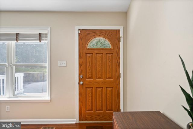 8394 COBB RD, Manassas, VA 20112