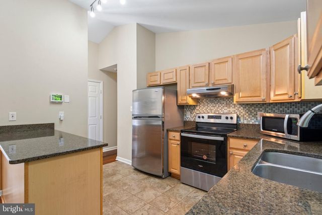 8394 COBB RD, Manassas, VA 20112