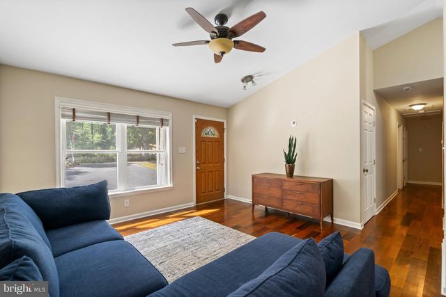 8394 COBB RD, Manassas, VA 20112