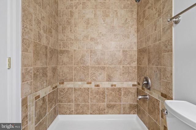 8394 COBB RD, Manassas, VA 20112